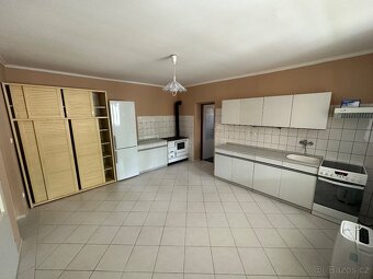 PRONÁJEM RODINNÉHO DOMU 3+1, 125 m² - 3