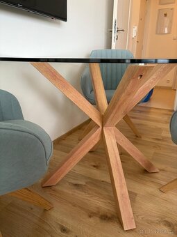 Jídelní stůl XXXLutz skleněný, 119cm / 75,5cm - 3