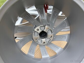 Originální ALU kola Škoda PERSEUS R18 | Octavia 4 - 3