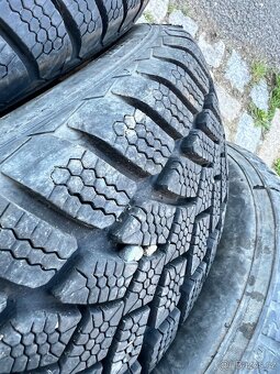 Zimní pneu 165/65 r14 nádherný vzorek - 3