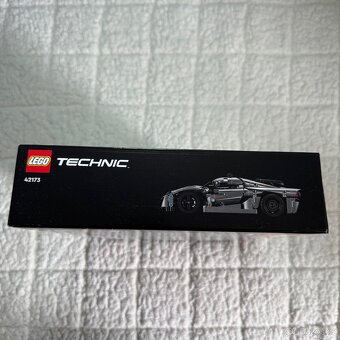 Lego technic 42173 koenigsegg - 3