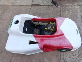 Dobová závodní motokára informace - 3