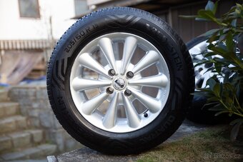 Celoroční pneumatiky 205/60 R15 s ALU disky 7Jx15H2 - 3