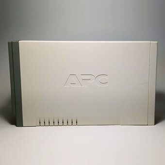 Záložní zdroj APC Back-UPS CS 500, nová baterie - 3
