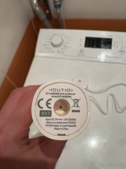 Elektrický zubní kartáček - 3