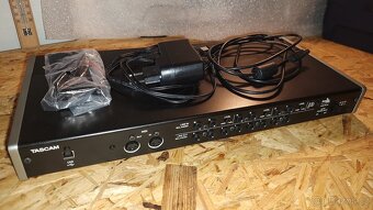 TASCAM US-16x08 - 3