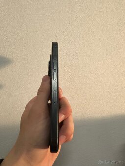 IPhone 15 pro (1Tb) - 3