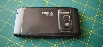 Nokia N8 - 3