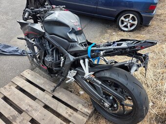 HONDA CBR 650R E-CLUTCH 2024 - 3