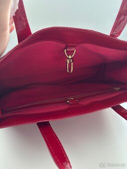 Louis Vuitton Wilshire Vernis – elegantní lakovaná kabelka - 3