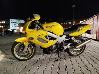 Honda VTR 1000 - 3