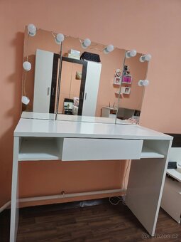 8Toaletní/kosmetický stolek bílý lesk s LED osvětlením - 3