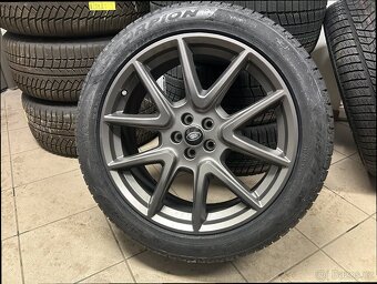 Alu kola + Pneu Land Rover Velar L560 21 zimní - 3