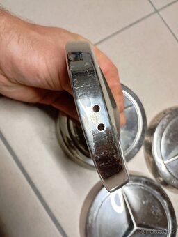 Středové pokličky kol, centrální disky na Mercedes - 3