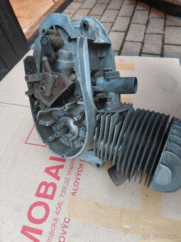 Motor ČZ 250/455 - 3