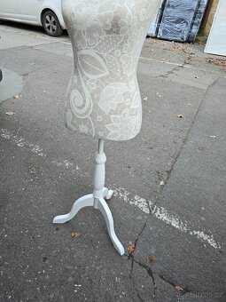 Stojan na oblečení 30x30 výšká 140 cm - 3