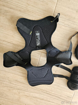Hrudní chránič - 3