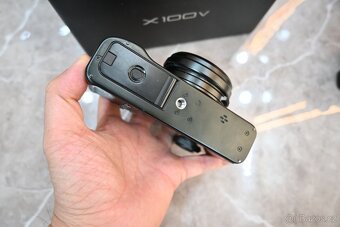 FUJIFILM X100V - 3