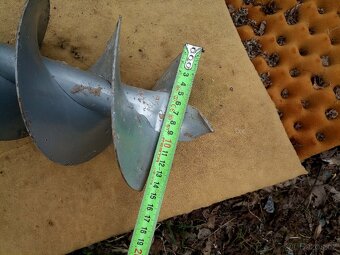 Prodám ruční vrták průměr 15cm - 3