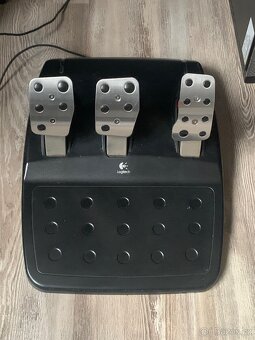 Herní volant Logitech G25 - 3