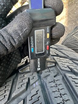 215/65 R17 - 3