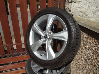 Kodiaq + Taracco + Tiguan - zánovní zimní TOP alu kola 19" - 3
