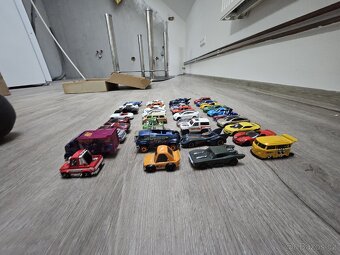 Originální autíčka hotwheels - 3