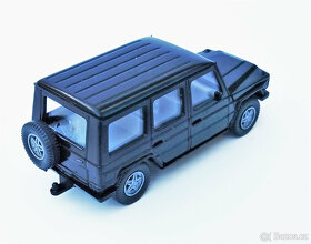 Wiking. Mercedes. Délka 5cm - 3