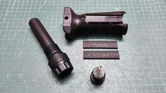Element ručka na RIS - 3