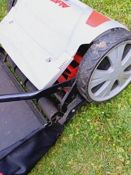 Ruční vřetenová sekačka na trávu Alko - 3