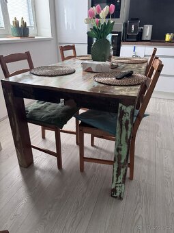 Jídelni stůl z Akácie 160/90/76 cm + 4 židle zdarma - 3