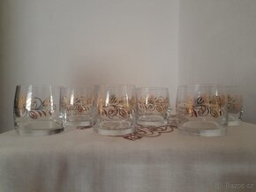 Porcelánové a skleněné sety, mísy, etažér - 3