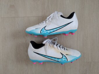 Kopačky zn. Nike vel.34 - 3