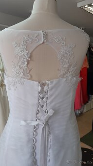 Prodám šaty na věneček vel. 42 - 44 - 3