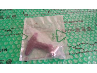 šroub s klíčem pokliček alu kola Škoda Favorit , Felicia - 3