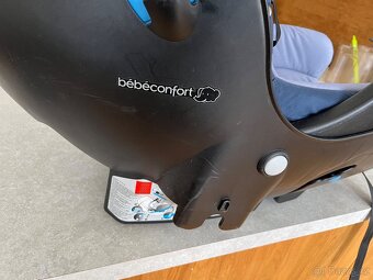 Dětská autosedačka pro nejmenší + hračky zdarma - 3