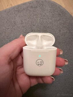 Apple AirPods 2 (2019) - 3