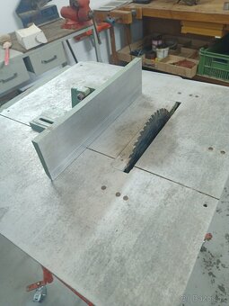 Dřevoobráběcí stroj UMDS - 3