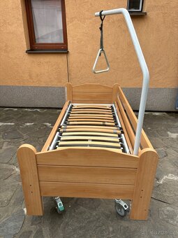 Polohovací postel - 3