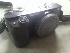 Sony Alpha 6100 + objektiv F2,8 16mm - 3