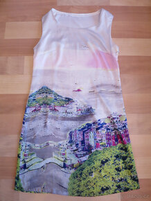 Dámské letní šaty s motivem města a moře - 3