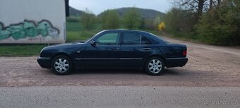 Mercedes Benz W210 E200 - 3