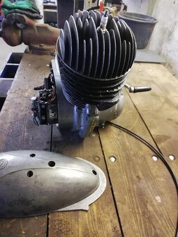 Kompletní motor ČZ175/450 - 3