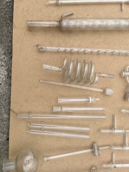 Laboratorní sklo - 3