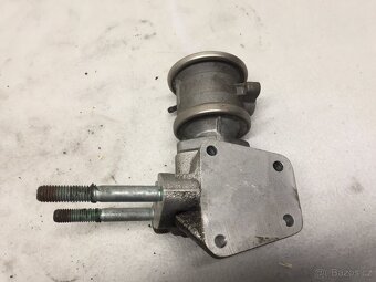 VW GOLF 4 1.6 74KW - EGR VENTIL 06A 131 229 / 06A 131 166 - 3