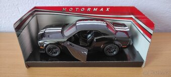 Modely aut 1/24 - Motormax 1 - 3