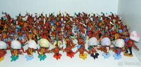 Timpo Toys figurky:kovbojové,indiáni,vojáci,mexičani 1000 ks - 3
