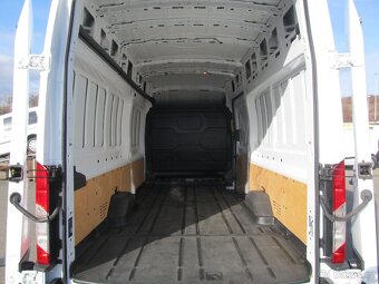 Ford Transit 2.0 TDCI L4H3 JUMBO ČR 1.maj - 3