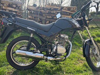 Jawa 125 travel - 3