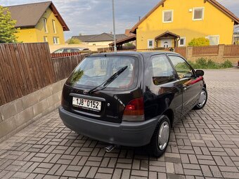Toyota Starlet benzín 1996 - málo jetá - 3